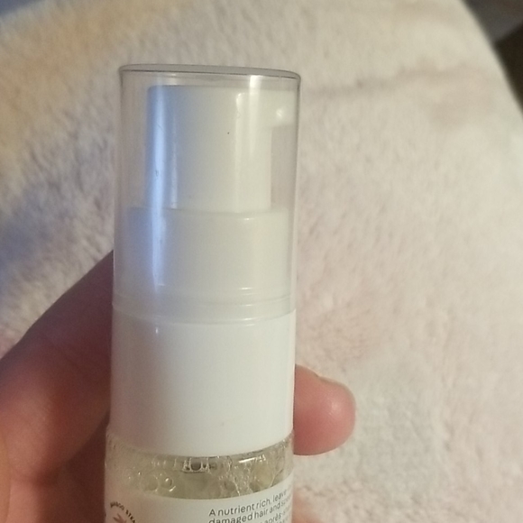 Makeup - Picture 3 of 3